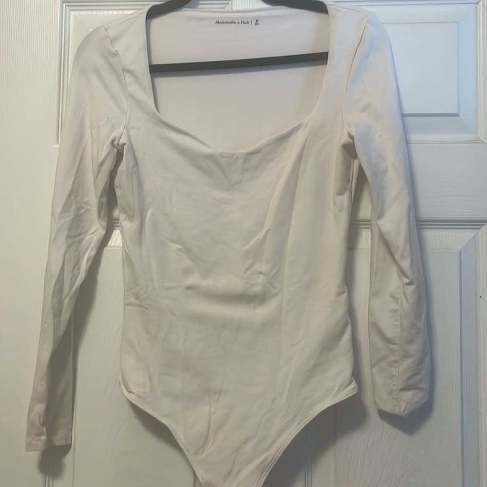 Abercrombie Sweetheart Neckline Bodysuit